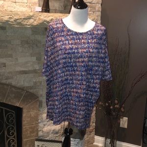 LuLaRoe geo print top